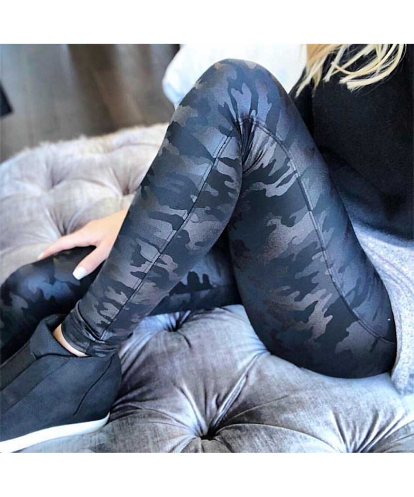 Spanx Faux Leather Camo Leggings Matte Black Size XS - $75 New